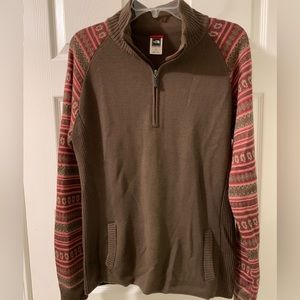 The Northface women’s sweater. Large.